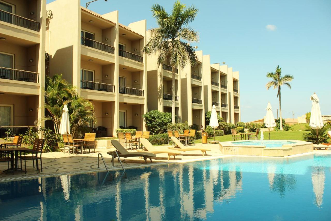 Panacea Suites Hotel Борг-эль-Араб Экстерьер фото