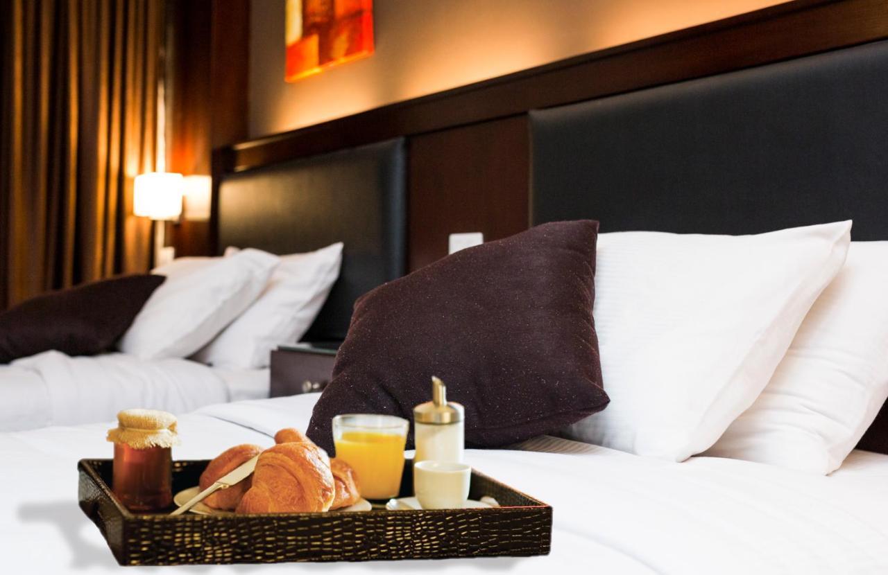 Panacea Suites Hotel Борг-эль-Араб Экстерьер фото