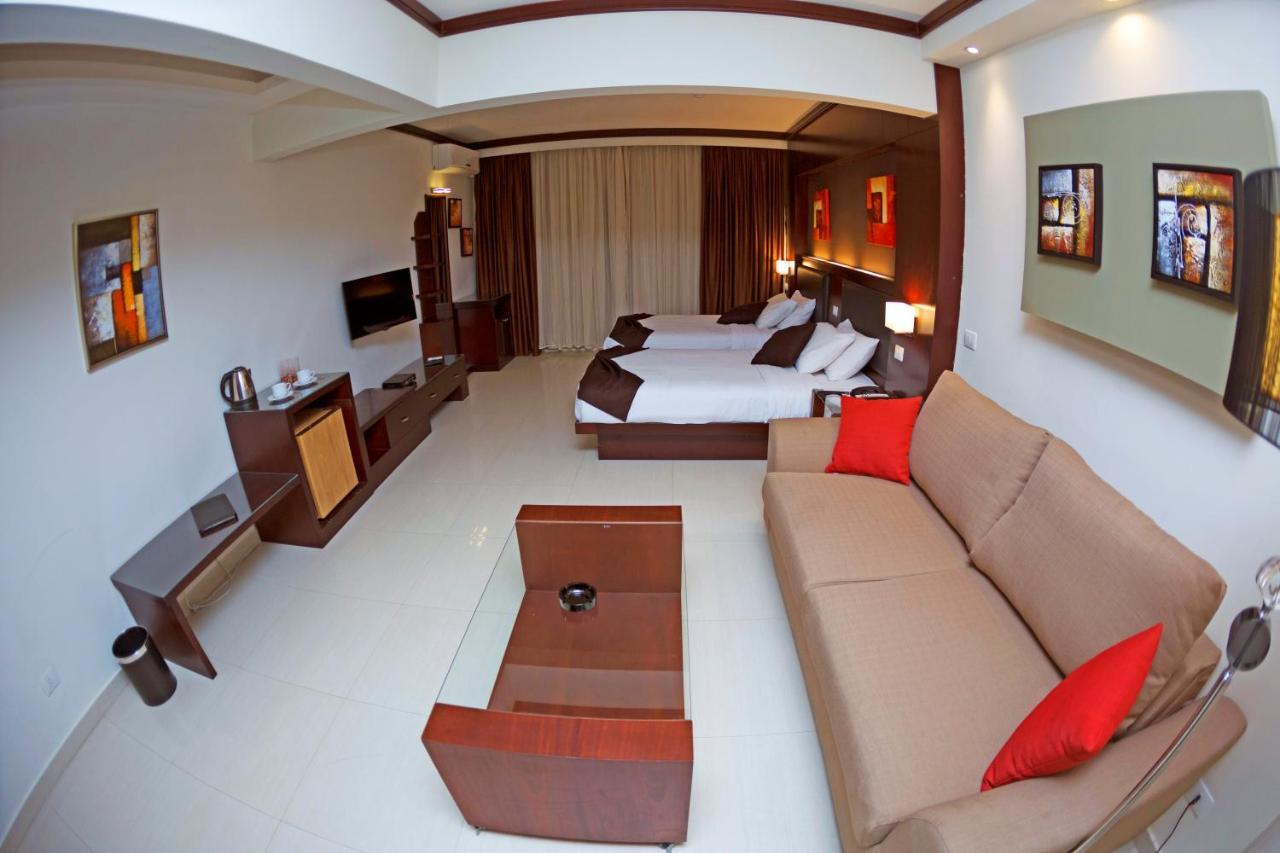 Panacea Suites Hotel Борг-эль-Араб Экстерьер фото